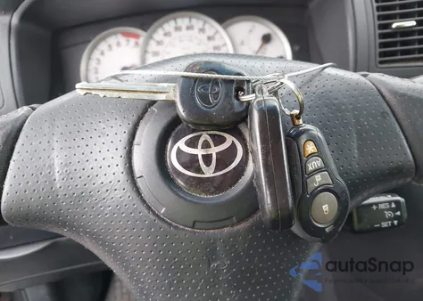 2006 Toyota Corolla S from USA, damaged, VIN 1NXBR32E26Z735522